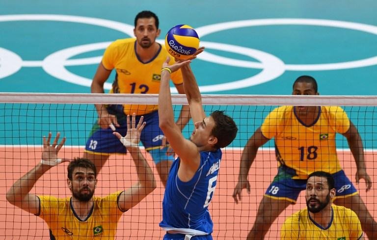 Brasil apela &agrave; uni&atilde;o para evitar desastre no v&ocirc;lei
