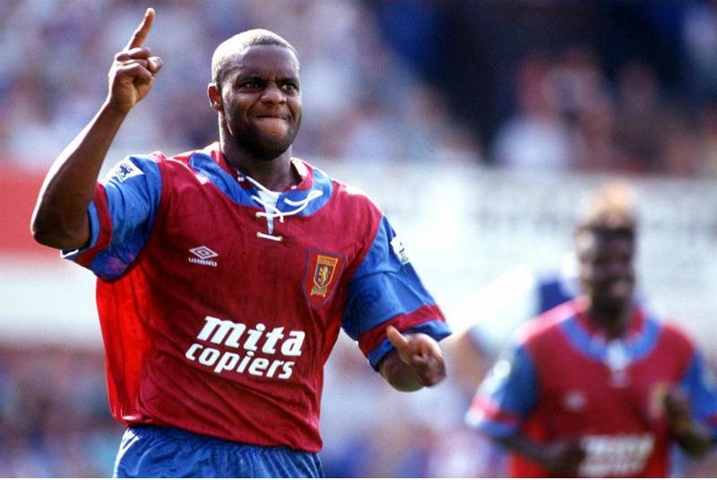  Pol&iacute;cia inglesa mata ex-atacante do Aston Villa