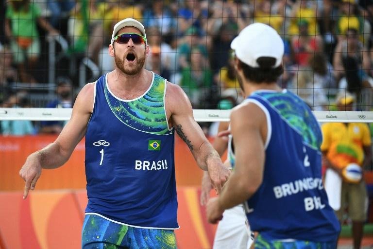 Alison e Bruno j&aacute; est&atilde;o entre os quatro melhores da Rio-2016