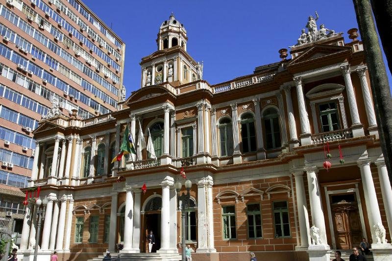 Campanha em Porto Alegre come&ccedil;a marcada por disparidade no tempo de TV