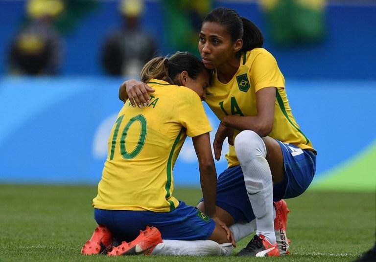 Sele&ccedil;&atilde;o feminina perde para Su&eacute;cia nos p&ecirc;naltis
