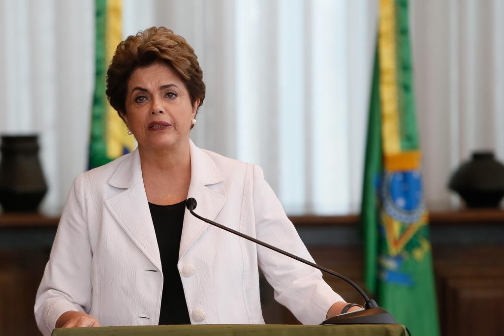 Dilma leu uma carta ao povo brasileiro e aos senadores
