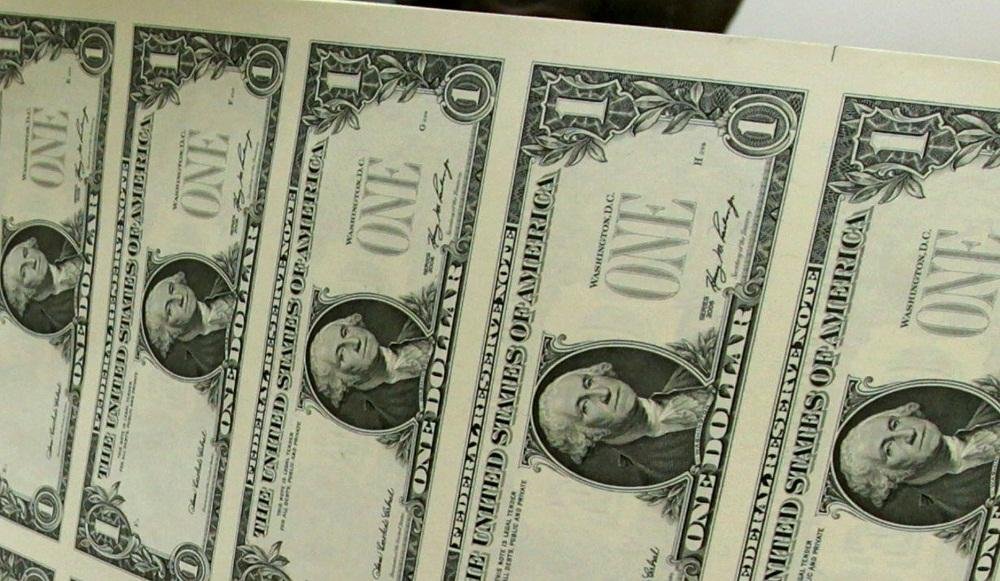 D&oacute;lar recua e cai para R$ 3,15 nesta ter&ccedil;a