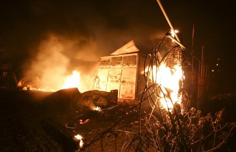 Inc&ecirc;ndio na Calif&oacute;rnia desaloja mais de 80 mil e atinge com&eacute;rcio e resid&ecirc;ncias