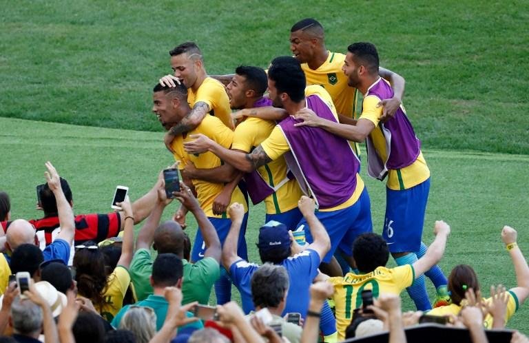 Do in&iacute;cio ao fim, Brasil domina e disputar&aacute; o ouro no Rio