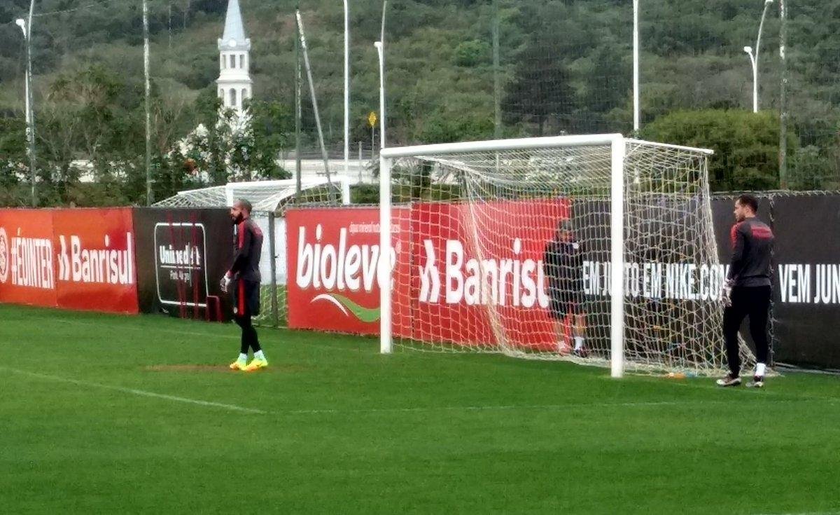 Danilo Fernandes treina e deve retornar ao Inter contra S&atilde;o Paulo