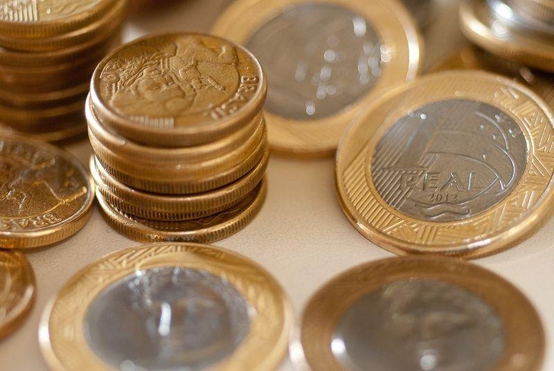 Economia crescer&aacute; 1,2% em 2017, prev&ecirc; mercado
