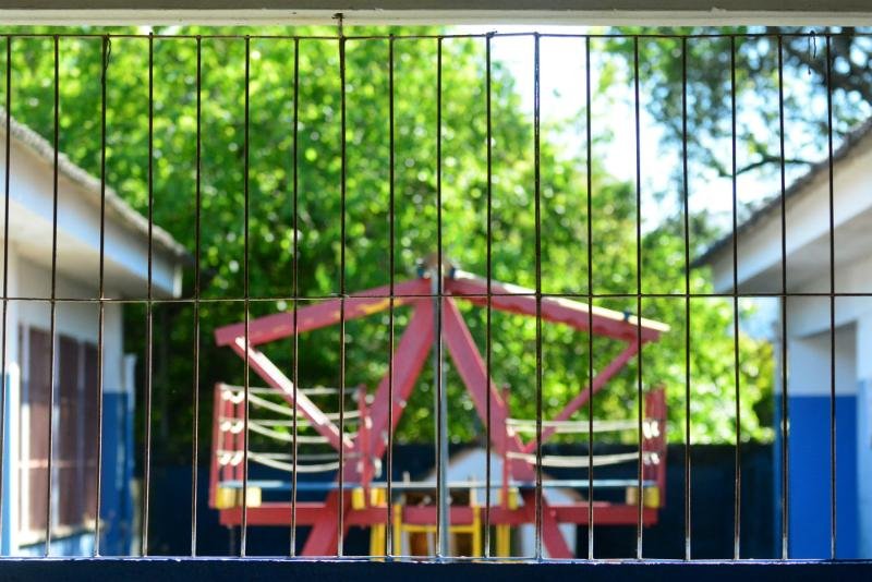 Ap&oacute;s agress&atilde;o e dia de paralisa&ccedil;&atilde;o, escola retomar&aacute; atividades na ter&ccedil;a-feira