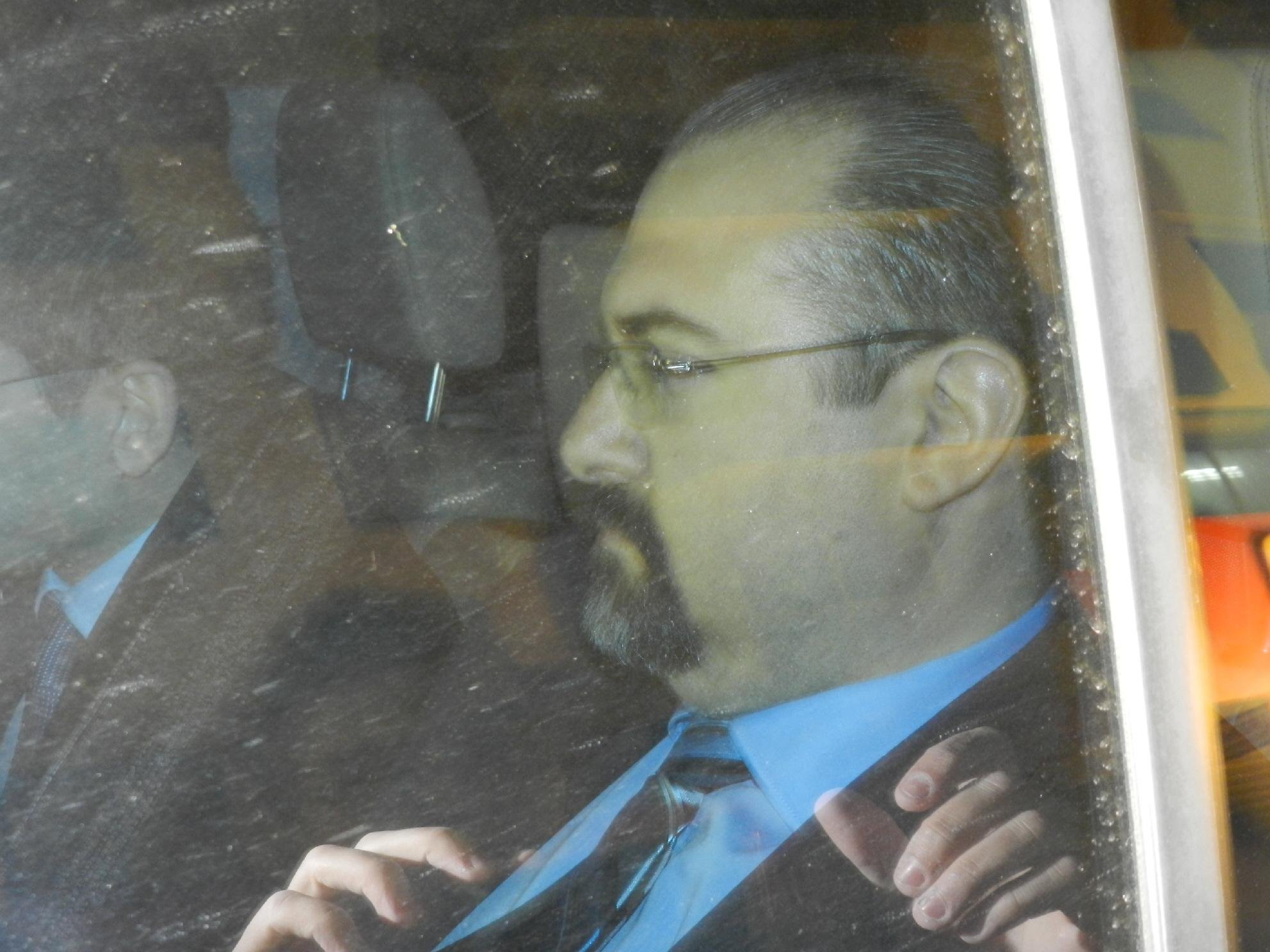 Cinco r&eacute;us responder&atilde;o pelos crimes de  forma&ccedil;&atilde;o de quadrilha, lavagem de dinheiro  e patroc&iacute;nio infiel