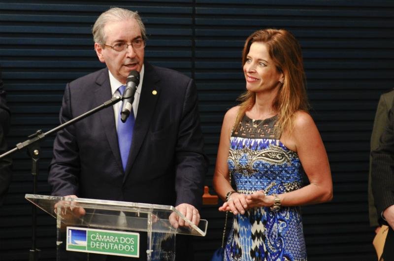 Justi&ccedil;a mant&eacute;m bloqueio de bens de Eduardo Cunha e esposa 