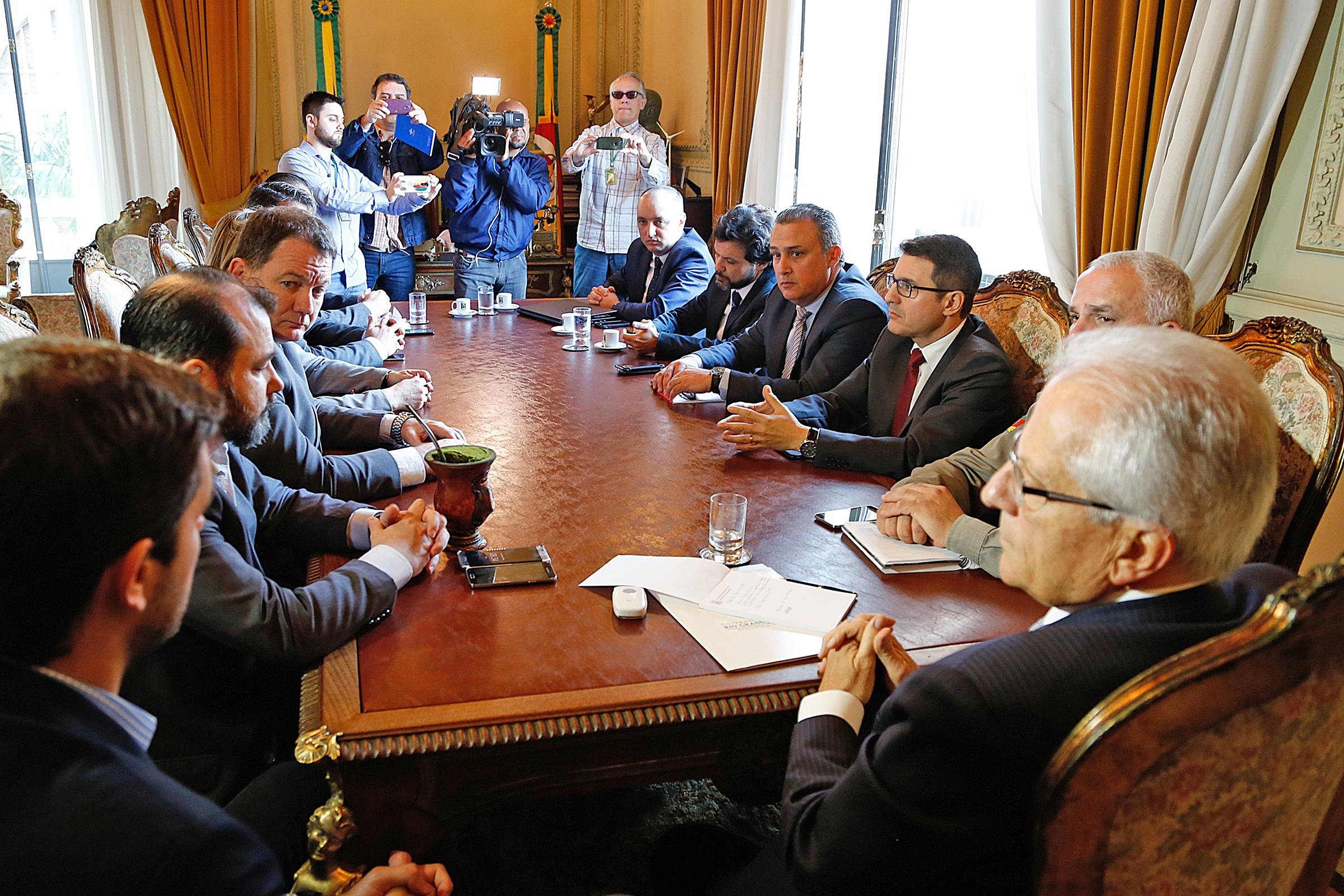 Vinda da For&ccedil;a Nacional foi definida por gabinete de crise do governo