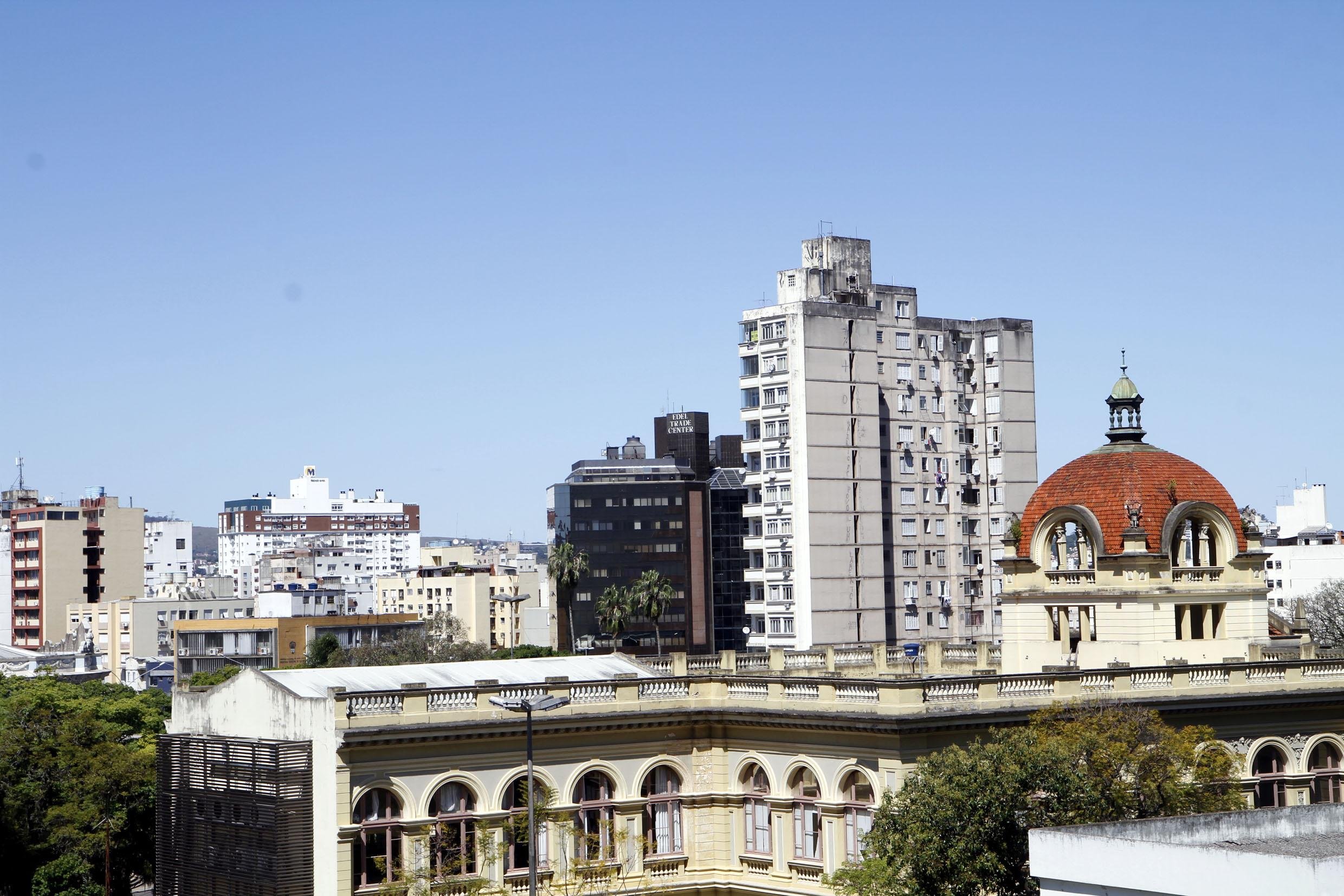 Abafamento antecede volta da chuva ao RS neste domingo