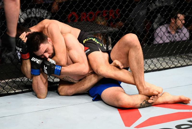 Demian Maia finalizou Condit 
