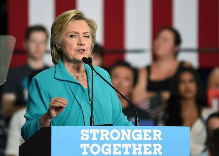 Hillary resgata origens de classe m&eacute;dia para combater Trump