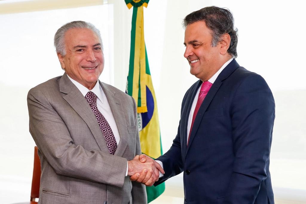 Derrotado em 2014, A&eacute;cio Neves cr&ecirc; que discurso de Dilma n&atilde;o mudar&aacute; rumos do julgamento