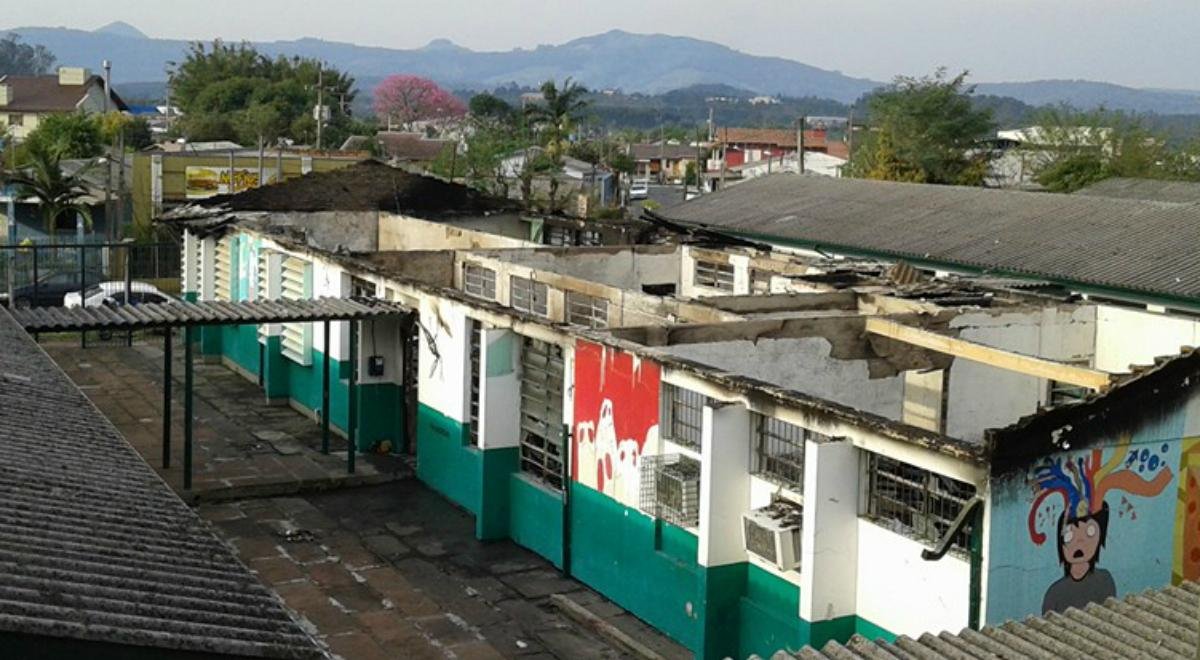 Segundo a Pol&iacute;cia Civil, a investiga&ccedil;&atilde;o aponta para inc&ecirc;ndio criminoso
