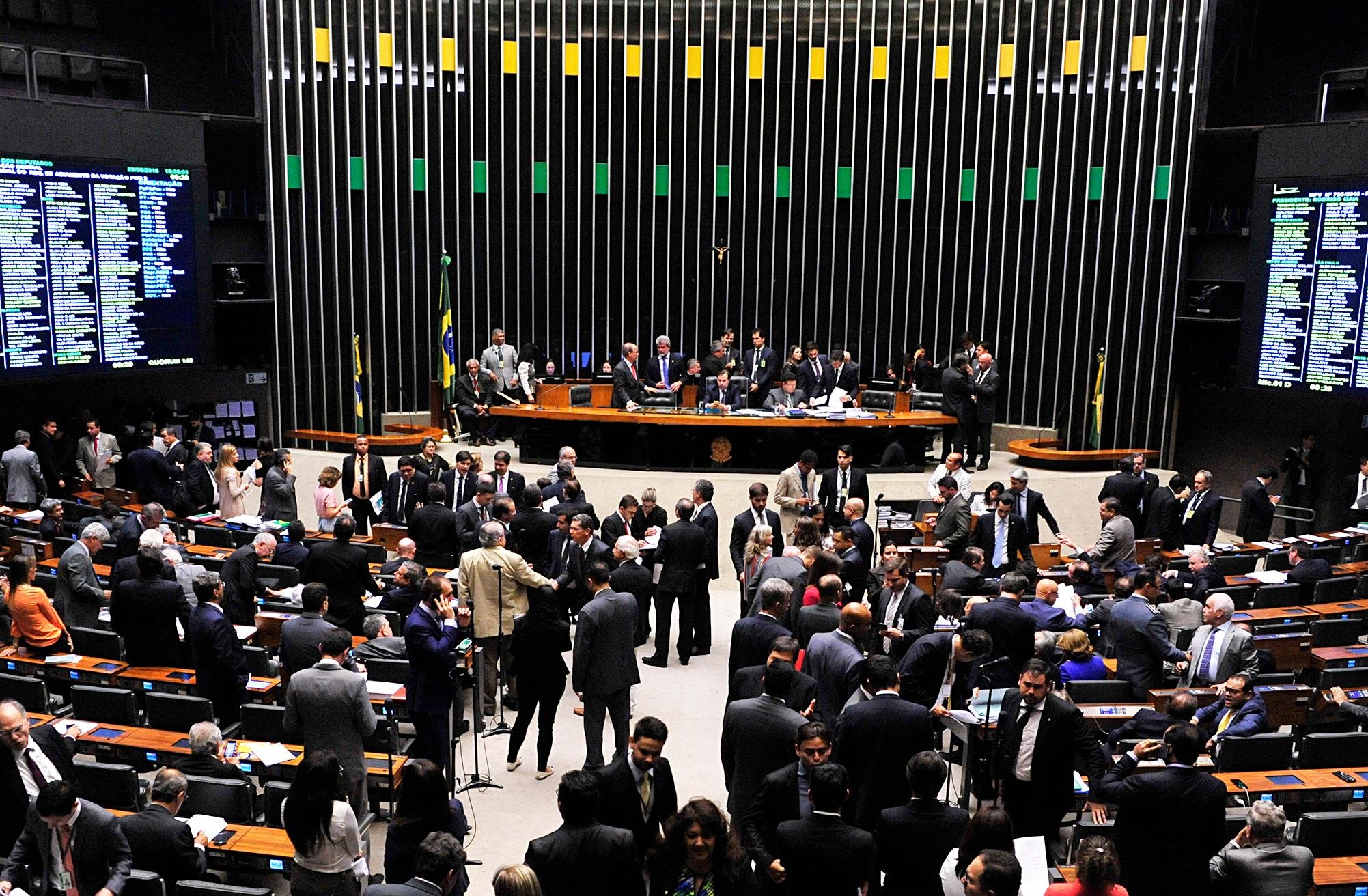 C&acirc;mara aprova reforma administrativa de Temer