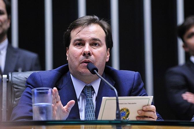 Rodrigo Maia jogou responsabilidade no ministro Ricardo Lewandowski, que comandou o julgamento
