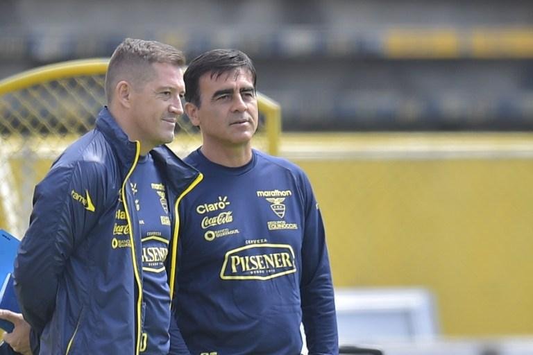 Gustavo Quinteros garante que Equador ser&aacute; ofensivo contra o Brasil