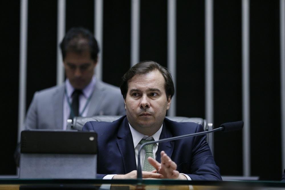 L&iacute;der da C&acirc;mara, Rodrigo Maia, assumiu a Presid&ecirc;ncia interina da Rep&uacute;blica, em raz&atilde;o da viagem de Michel Temer