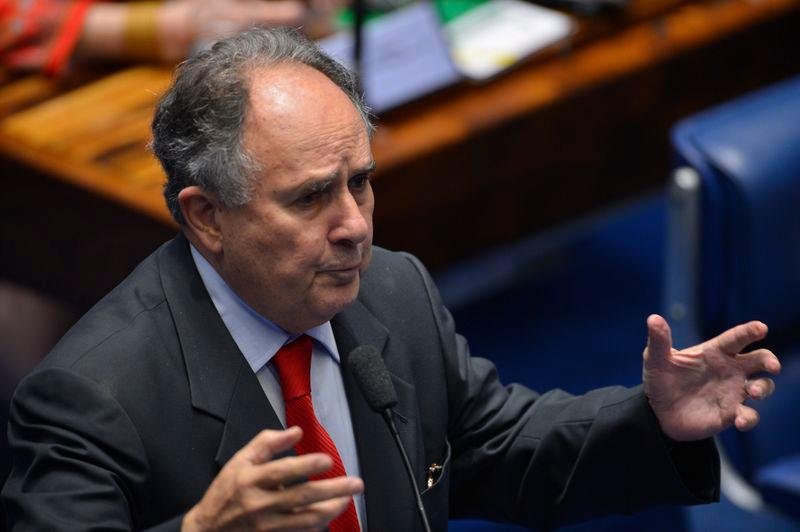 Cristovam Buarque foi hostilizado no Senado