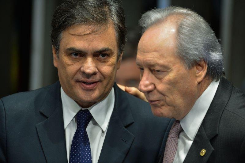 Tucanos afirmam que recurso ser&aacute; resposta contra contesta&ccedil;&atilde;o do impeachment em s&iacute; feita pelo PT