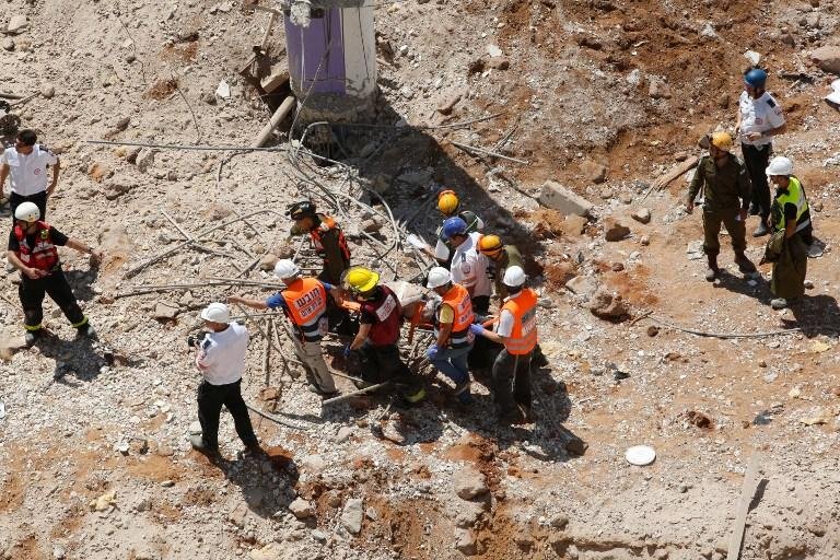Pr&eacute;dio desaba e deixa v&aacute;rios desaparecidos em Tel Aviv