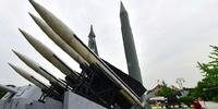 Coreia do Norte faz nova demonstração de força com três mísseis balísticos