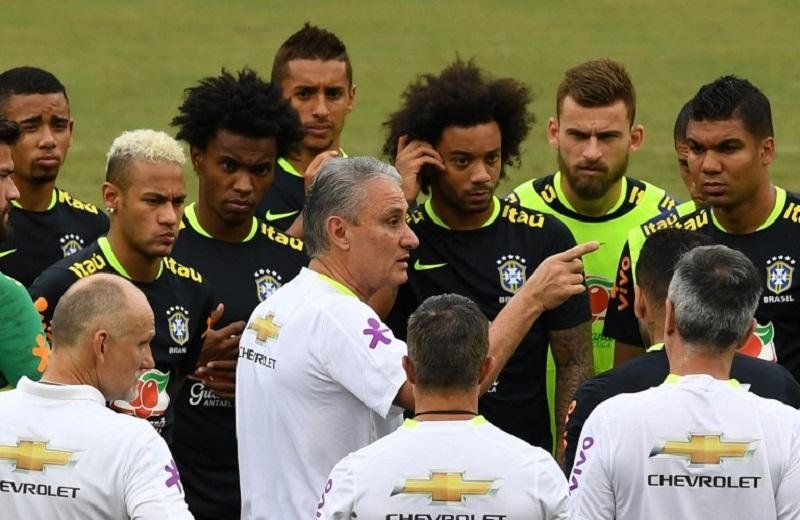 Tite trabalha com meta de 18 pontos em 11 jogos para garantir vaga no Mundial