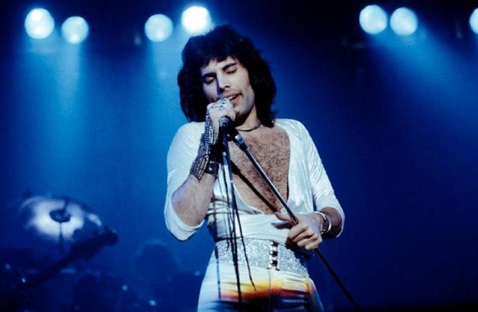 Vocalista do Queen morreu em 1991 de uma pneumonia agravada pela Aids