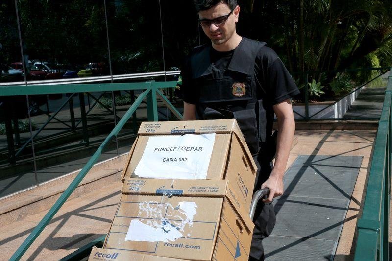 No Distrito Federal, Pol&iacute;cia Federal apreendeu documentos da Funcef