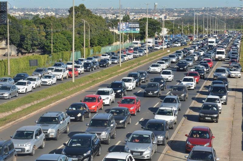 Produ&ccedil;&atilde;o de ve&iacute;culos em agosto &eacute; a pior em 13 anos 