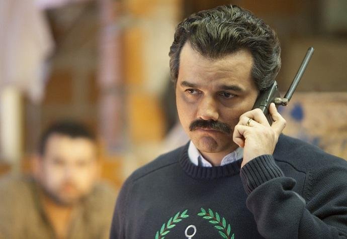 Wagner Moura como Pablo Escobar em cena de "Narcos"