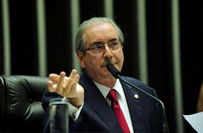 Dura&ccedil;&atilde;o da sess&atilde;o de cassa&ccedil;&atilde;o de Cunha ainda &eacute; imprevis&iacute;vel