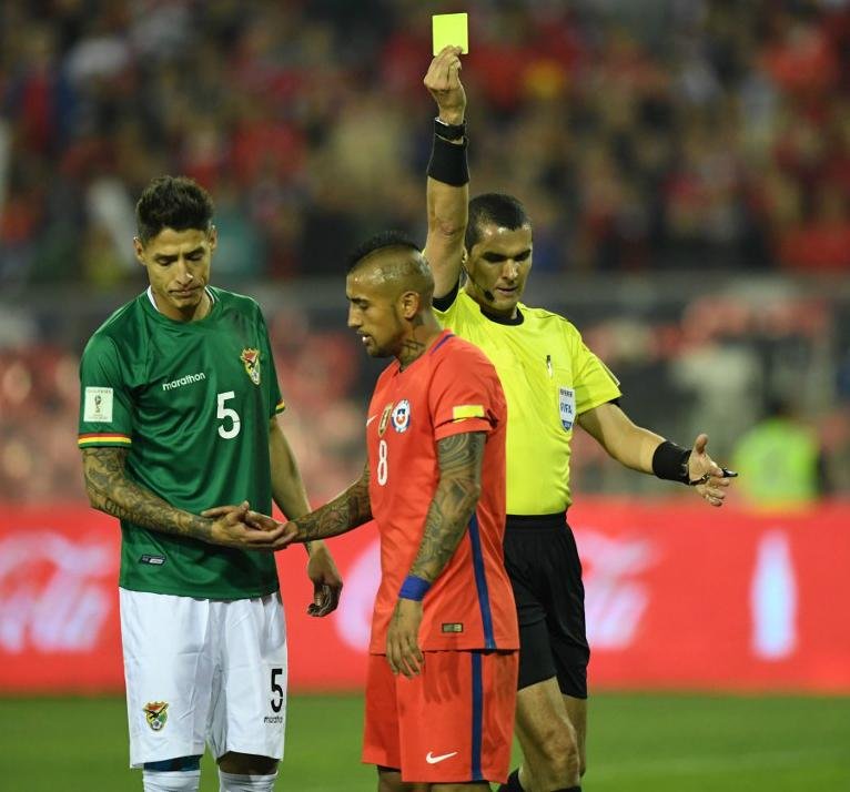 Bol&iacute;via denuncia Chile diante da Fifa por cantos racistas