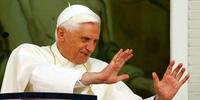 Papa emérito afirmou que desistência do cargo devolveu sua liberdade