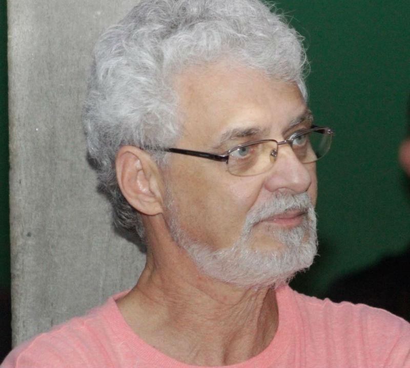 Professor Benedito Tadeu C&eacute;sar denunciou caso de censura em programa da r&aacute;dio da Ufrgs