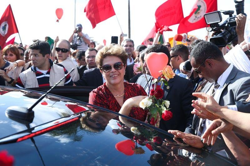 Defesa de Dilma pede nova per&iacute;cia nas contas de campanha ao TSE