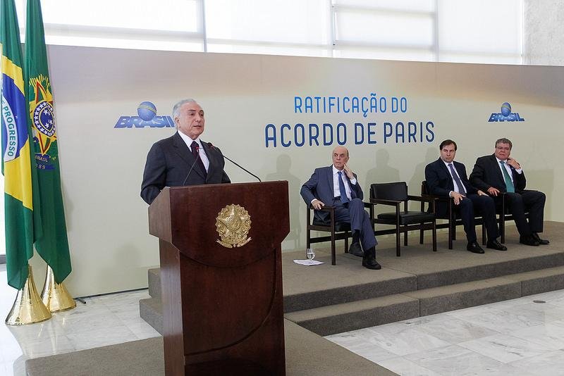 Temer ratificou ades&atilde;o a acordo para frear aumento da temperatura global 