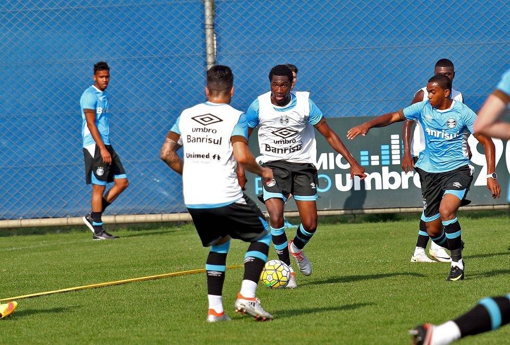 Negueba pode ser novidade contra a Ponte Preta no lugar de Douglas suspenso