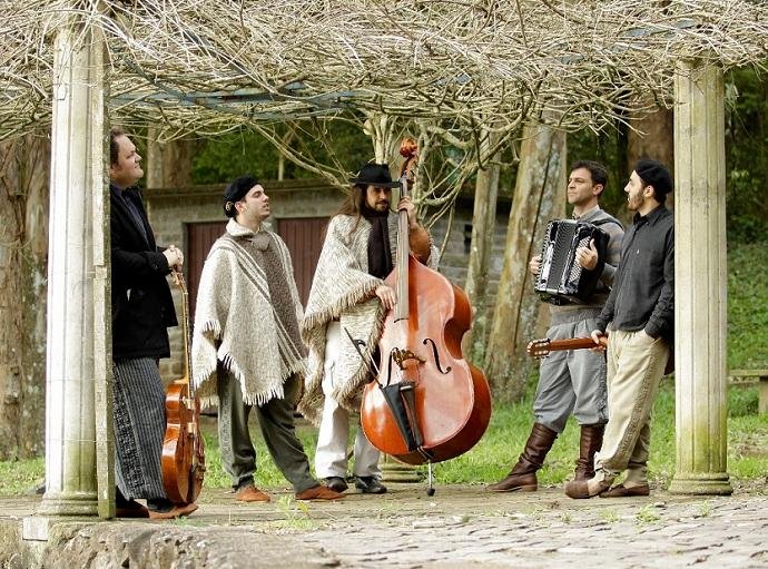 Em show gratuito, Quinteto Canjerana toca repert&oacute;rio autoral