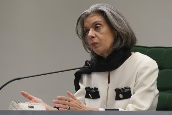 Pauta trabalhista marcar&aacute; primeira sess&atilde;o de C&aacute;rmen L&uacute;cia na presid&ecirc;ncia do STF