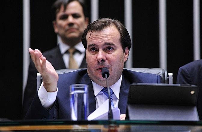 Presidente da C&acirc;mara defende que aprova&ccedil;&atilde;o ir&aacute; garantir futuros direitos dos brasileiros