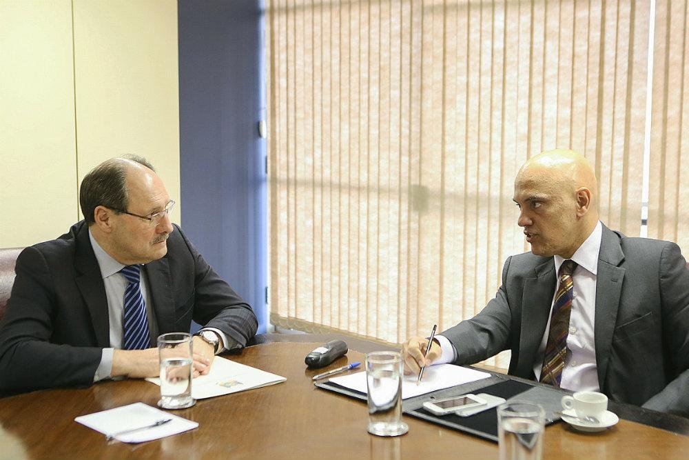 Sartori fez o pedido pessoalmente ao ministro da Justi&ccedil;a, Alexandre de Moraes