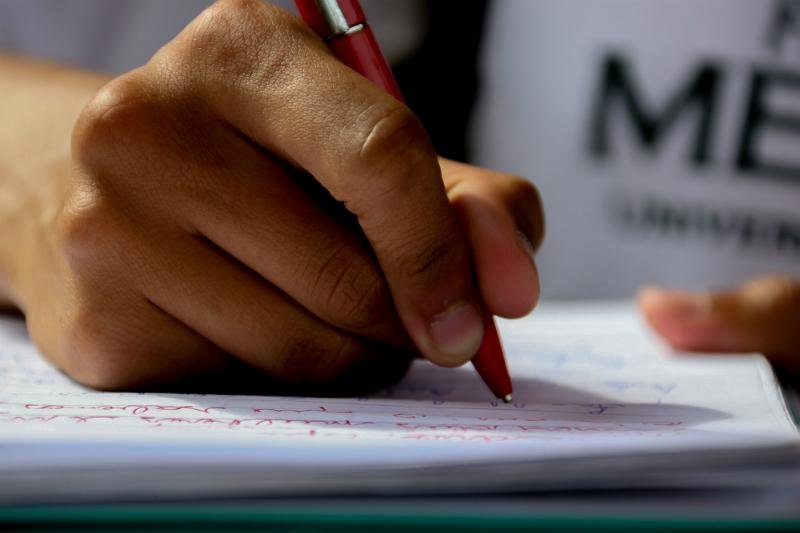 Estudo mostra Brasil l&iacute;der em n&uacute;mero de jovens que n&atilde;o estudam