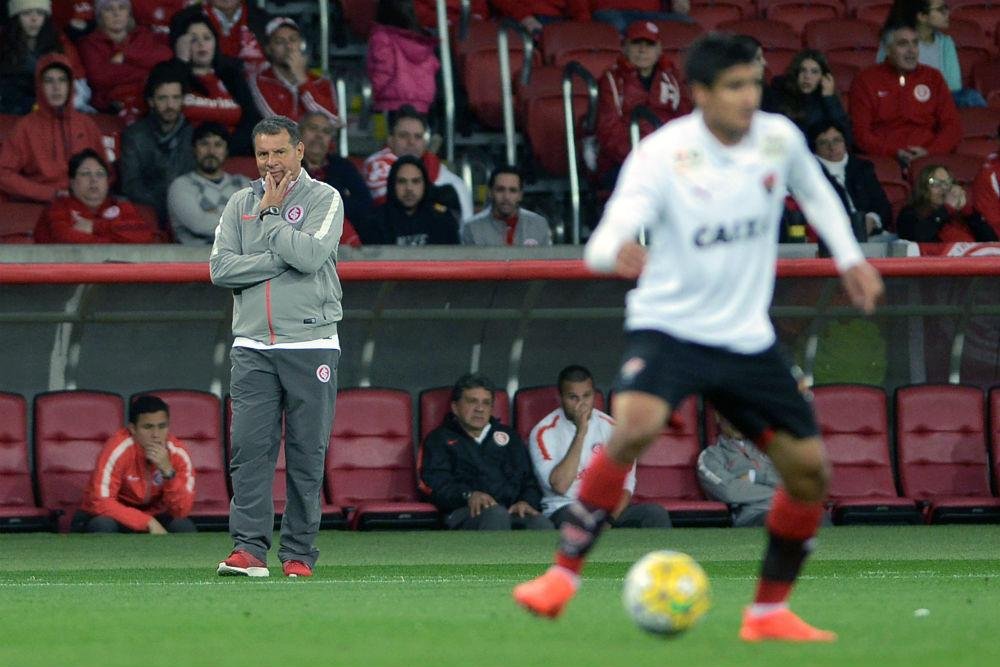 T&eacute;cnico enfatiza necessidade de tomar atitude para "estancar rotina de erros"
