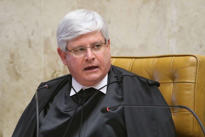 Cr&iacute;tica consta no parecer enviado ao STF contestando argumentos dos advogados