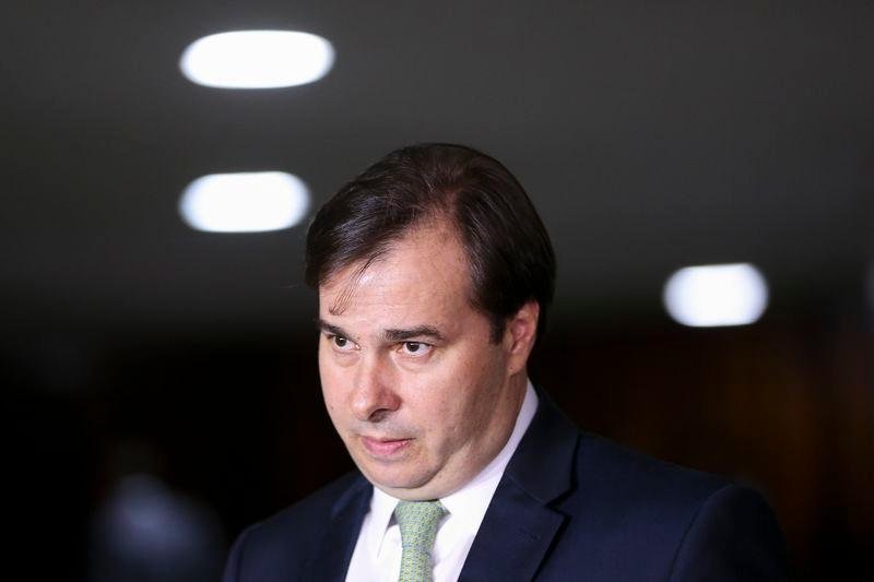 PEC que limita gastos p&uacute;blicos deve ser aprovada este ano, diz Rodrigo Maia 