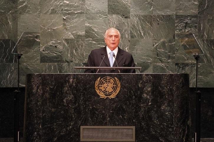 Temer fala em normalidade democr&aacute;tica e cita impeachment como exemplo	