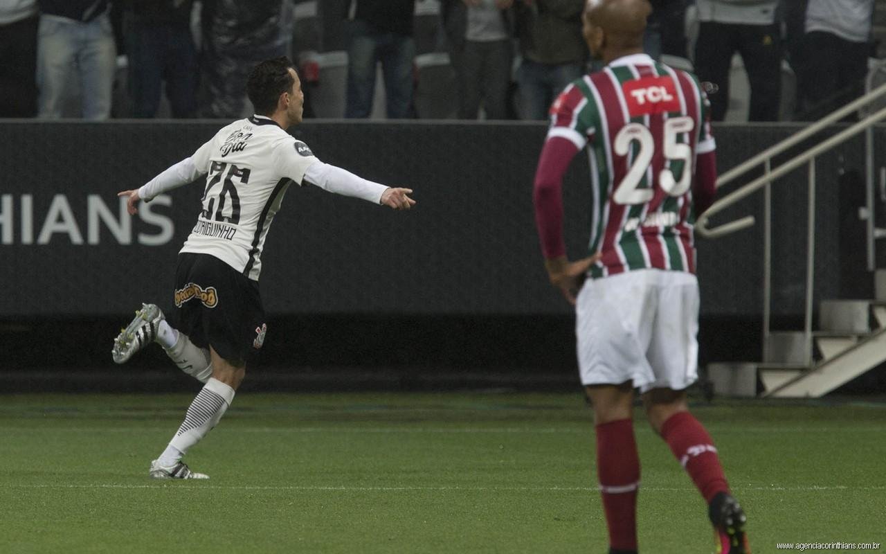 Jogadores do time carioca reclamaram de tr&ecirc;s gols anulados e p&ecirc;naltis n&atilde;o marcados